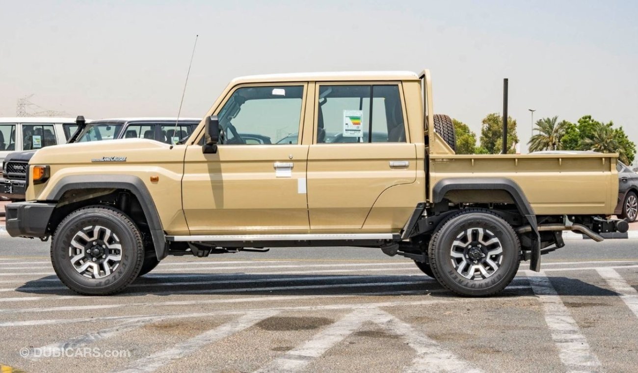 تويوتا لاند كروزر بيك آب 2024 Toyota LC79 DC 4.0L petrol AT with winch - GCC