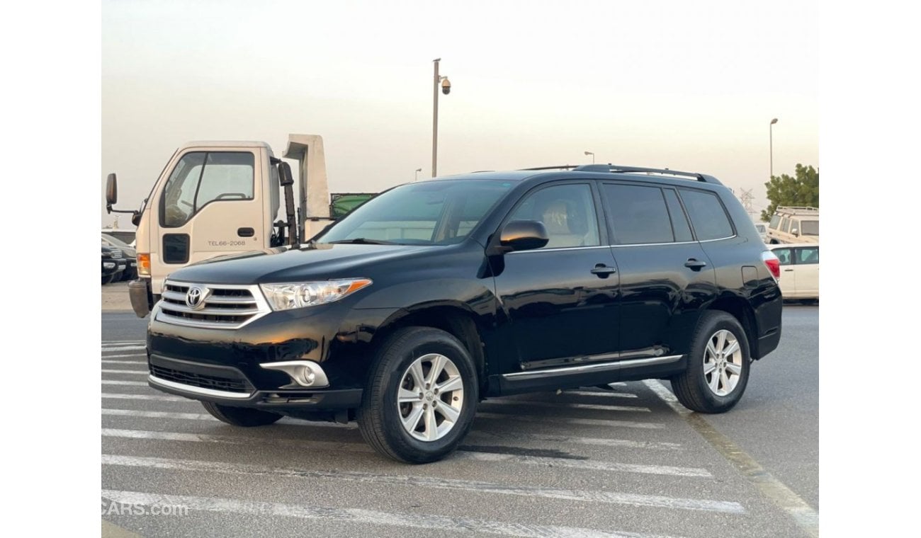 تويوتا هايلاندر 2011 Toyota Highlander MidOption+ Electric Seats & Rear CAM - 7 Seater 3.5L V6 - 4x4 AWD - 79,000 Mi