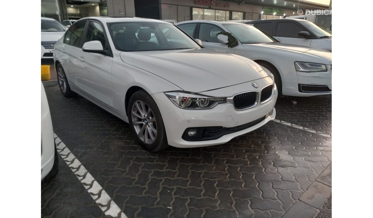 BMW 318i BMW 318i Exclusive (F30), 4dr Sedan, 1.5L 3cyl Petrol, Automatic, Rear Wheel Drive 2019