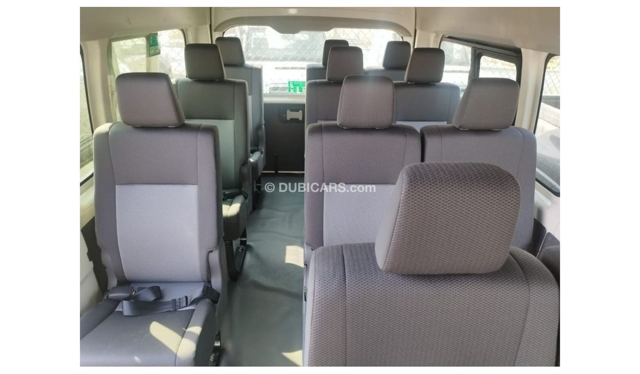 Toyota Hiace TOYOTA HIACE 2.8L COMMUTER 14-STR AUTOMATIC M/T DSL 2024