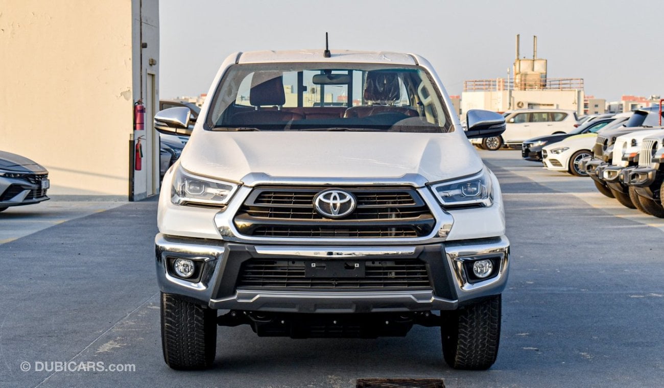 تويوتا هيلوكس GLX-S SR5. 2.7L 4WD A/T