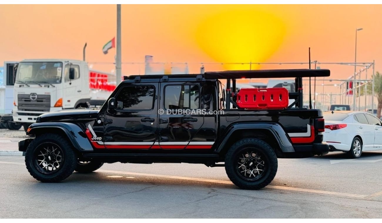 Jeep Gladiator PREMIUM CAMPING ACCESSORIES INSTALLED | ROOF MOUNTED LED LIGHTS | 3.6L PETROL | RHD | 2020 | 4 X 4 |