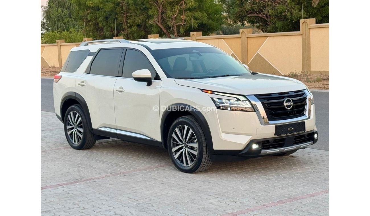 Nissan Pathfinder Pathfinder SL full option top of range GCC. Specs. Free accident.