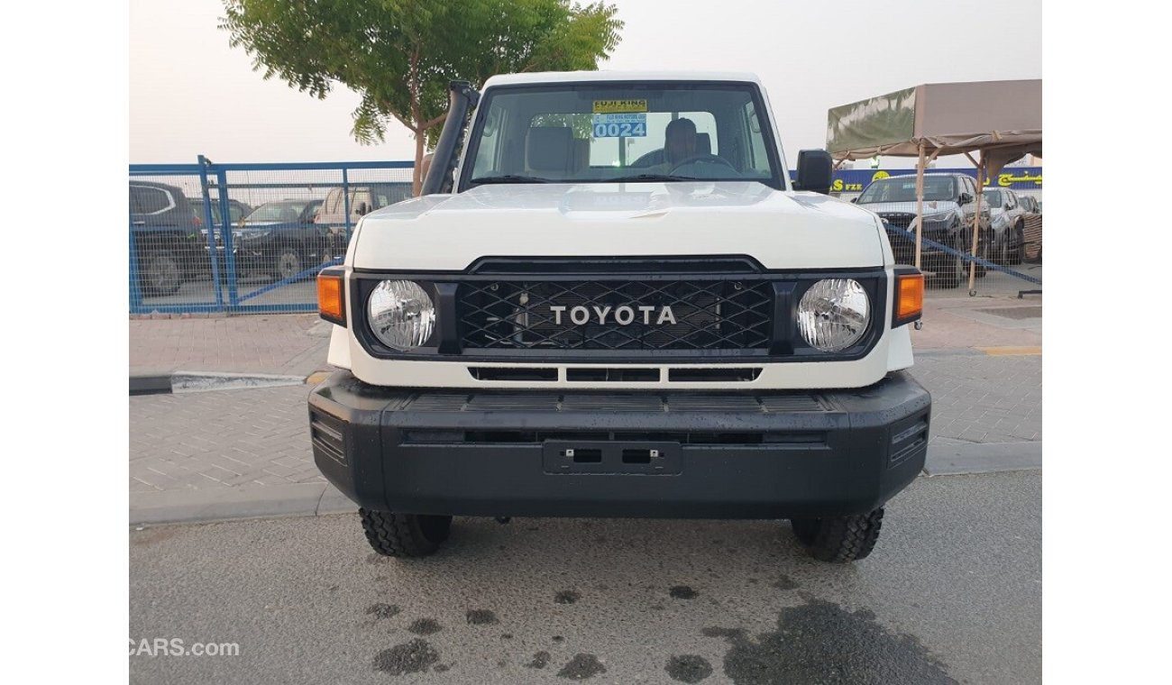 تويوتا لاند كروزر بيك آب LC79 SC PICKUP - 4.2L - V6 - DIESEL