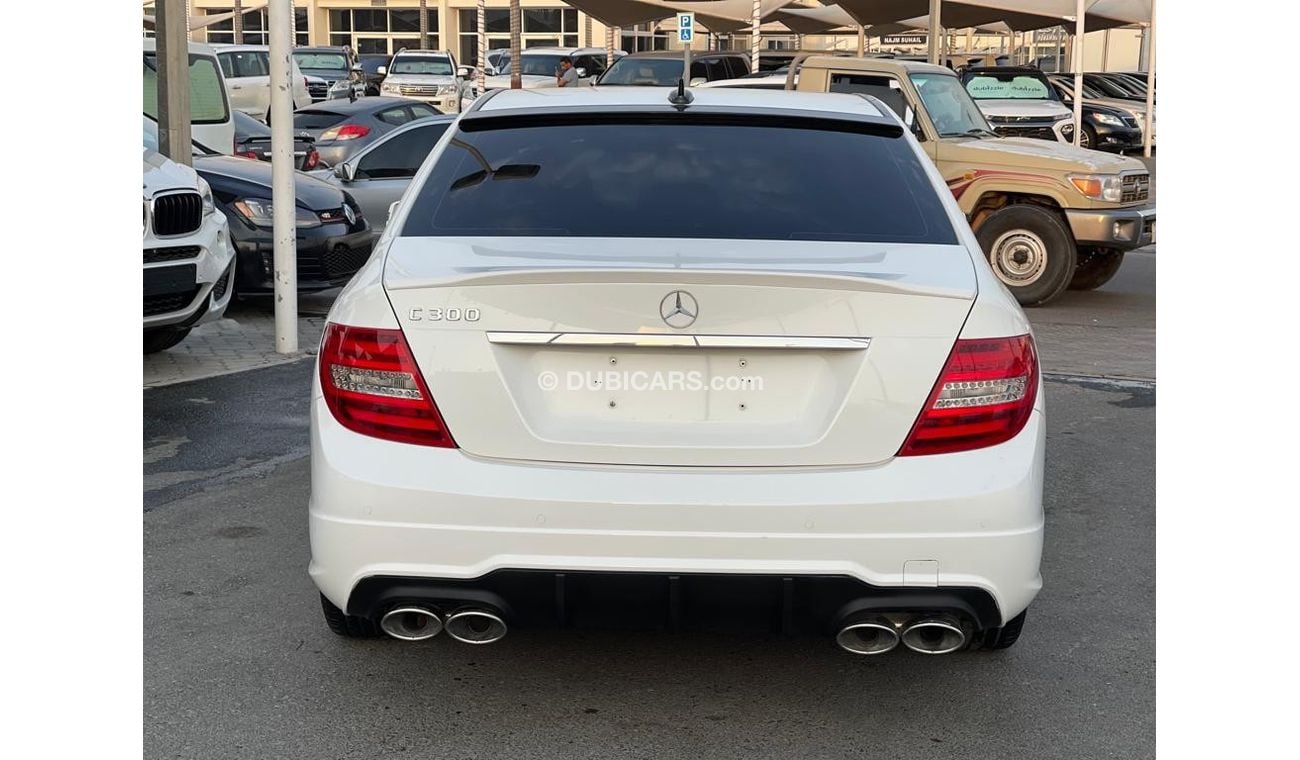 Mercedes-Benz C 300 Avantgarde Sport Mercedes C300_2014_Excellent_Condition _Full option