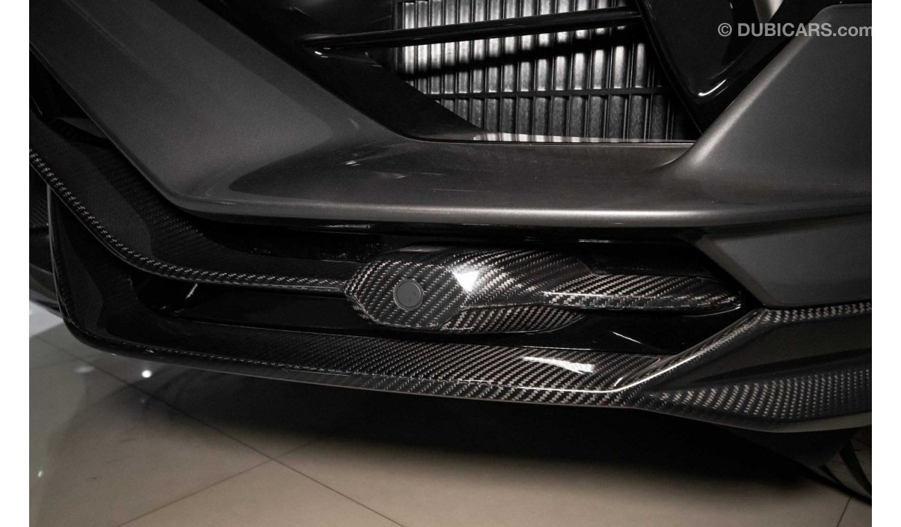 Lamborghini Urus Performante (60th Anniversary Edition) - GCC Spec - With Warranty and Service Contract