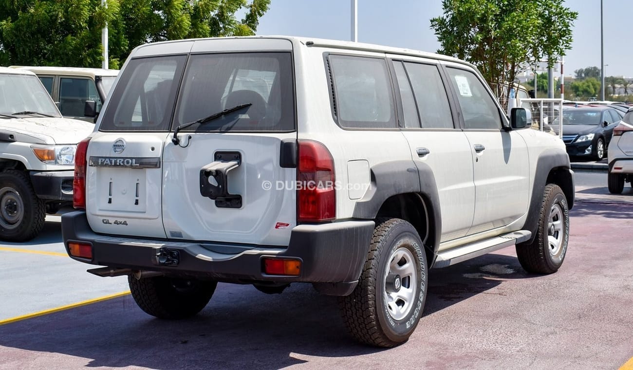 Nissan Patrol Safari Nissan Patrol Safari PATROL GL 4.8L 7-SEATER