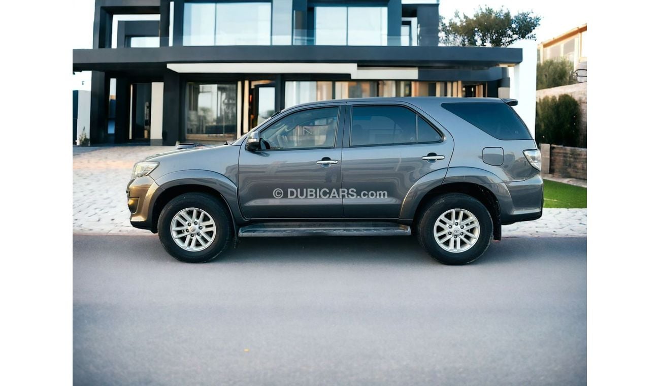 Toyota Fortuner 2.7L EXR AED 1,370 PM | TOYOTA FORTUNER | 2.7L I4 | GCC | 2015 | ORIGNAL PAINT | 0% DOWNPAYMENT