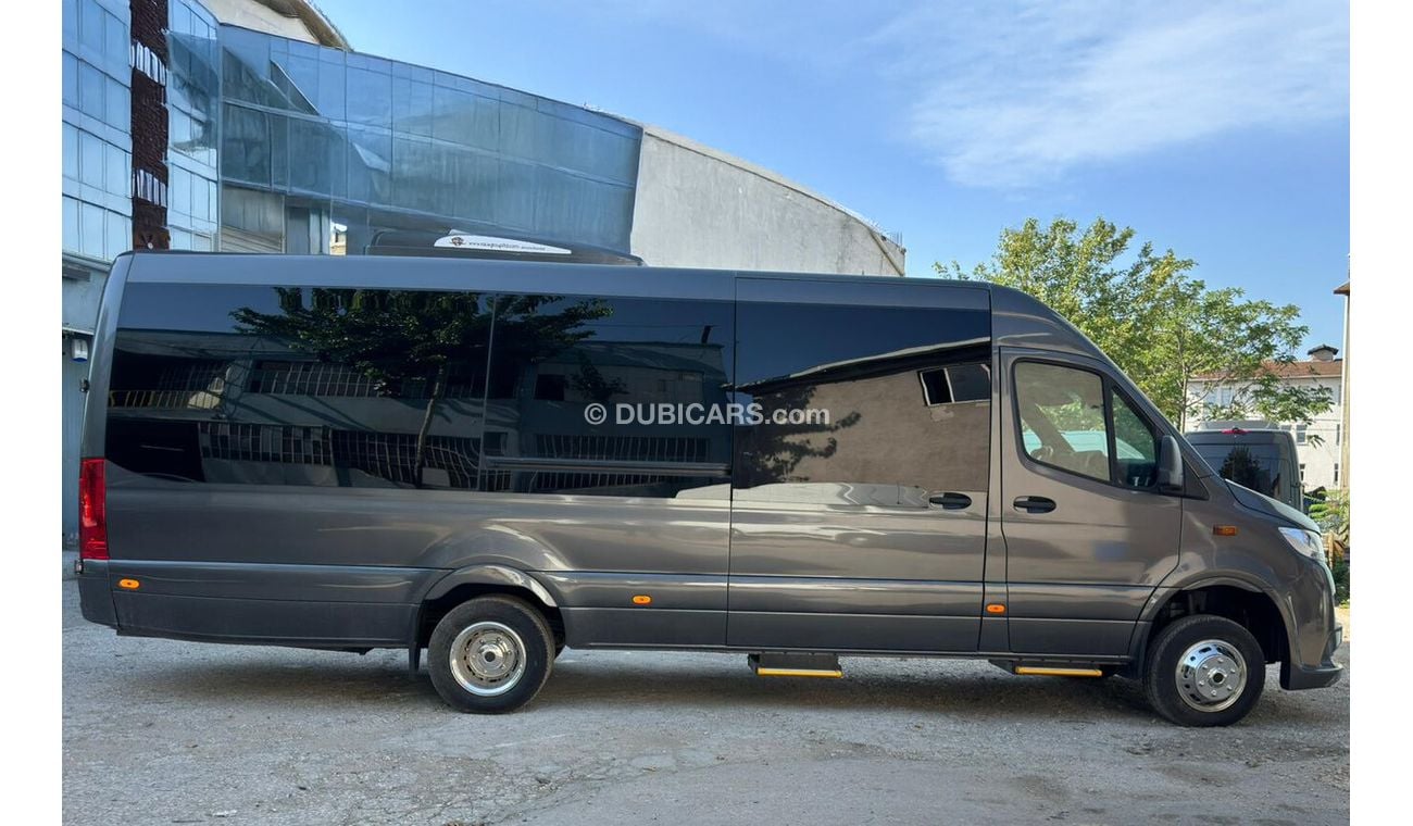 Mercedes-Benz Sprinter Mercedes benz Sprinter Bus 14+2+1= 17 seater vip luxury interior design brand new just 150 km only