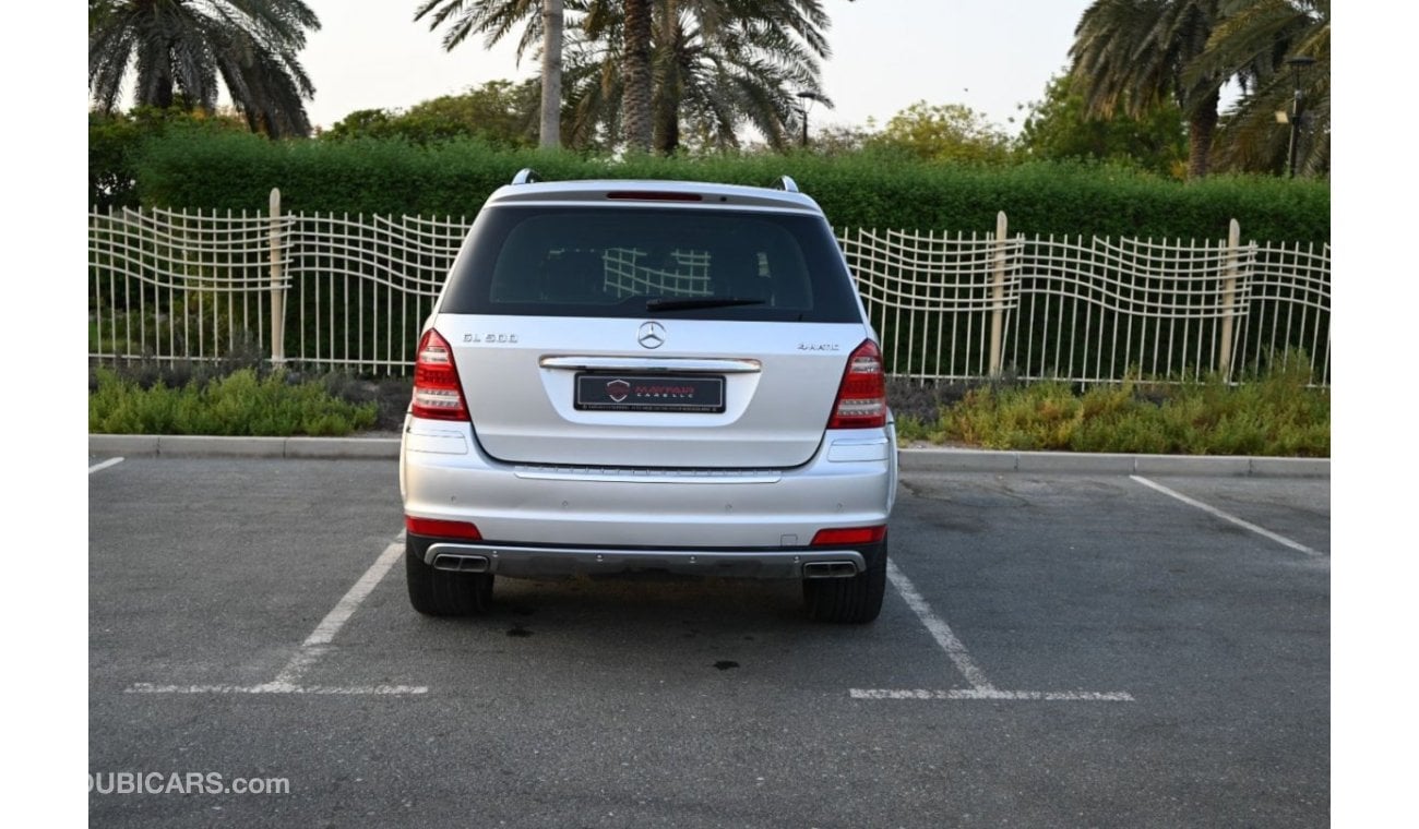 مرسيدس بنز GL 500 0% DP - BEST DEAL - LOW MILEAGE - MERCEDES GL 500 4MATIC - ORIGINAL PAINT - WELL MAINTAINED - GCC