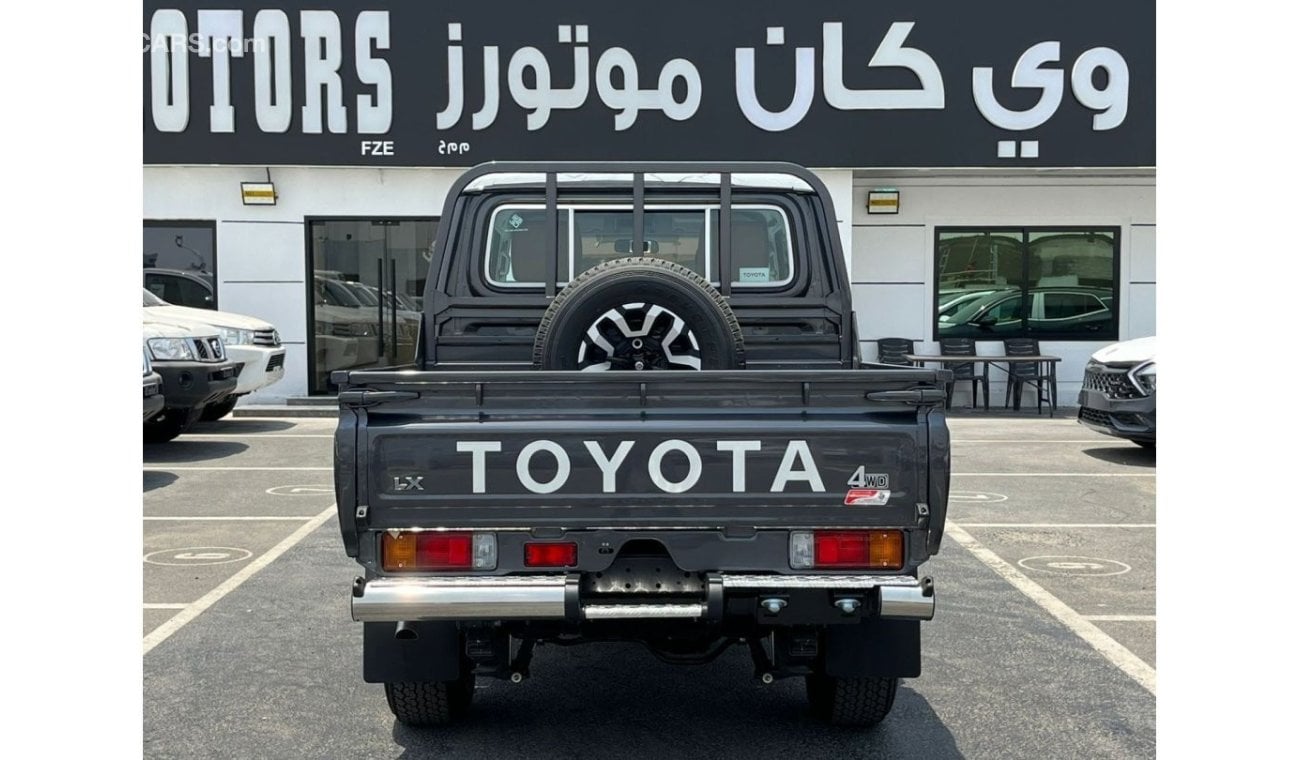 Toyota Land Cruiser Pick Up LC DC 2.8L DSL AT