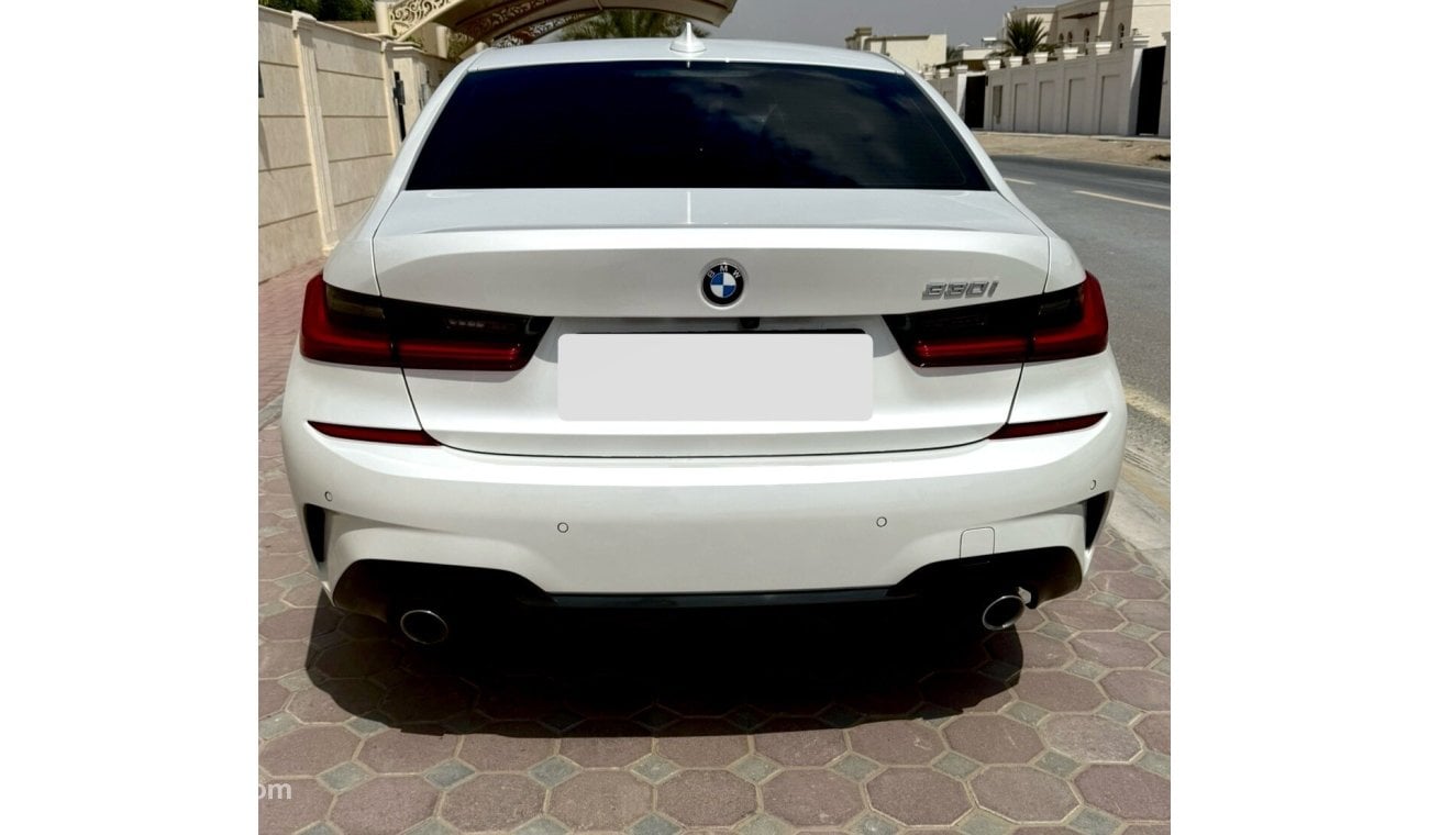 بي أم دبليو 330i