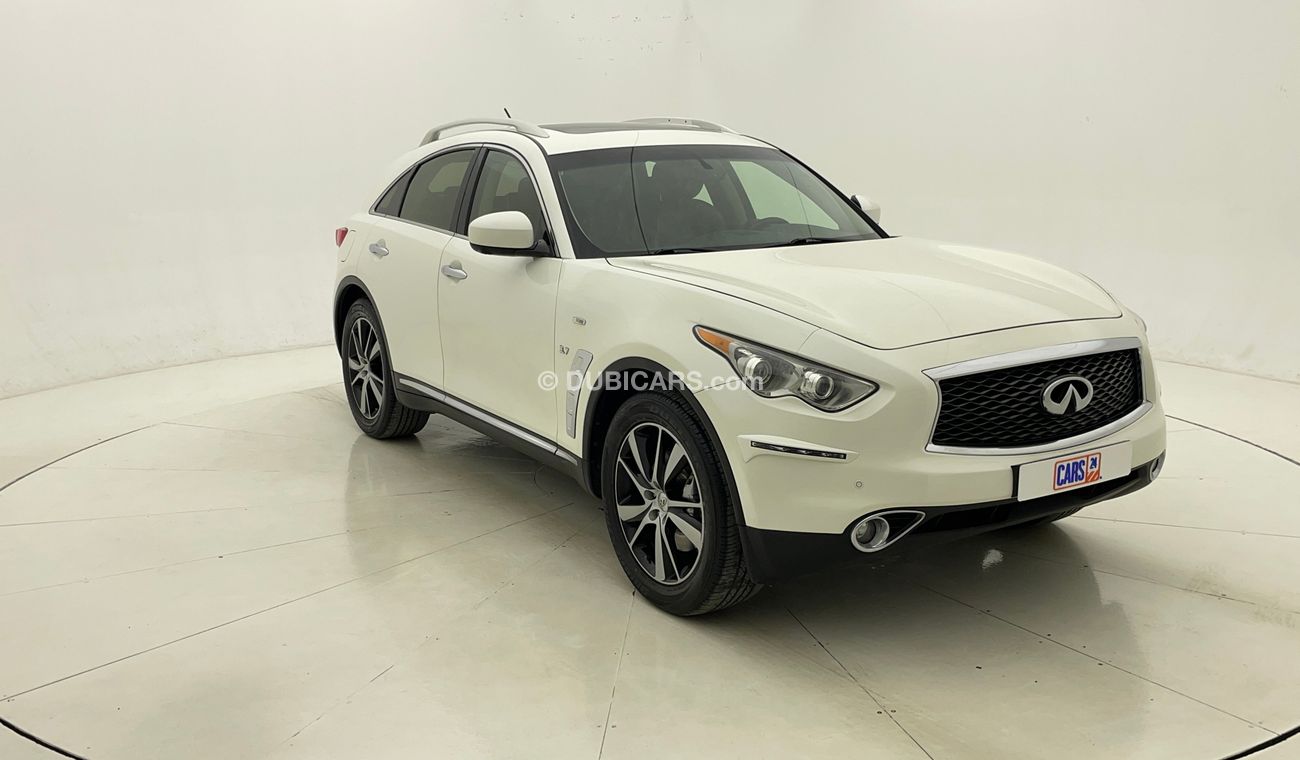 إنفينيتي QX70 LUXURY 3.7 | بدون دفعة مقدمة | اختبار القيادة في المنزل