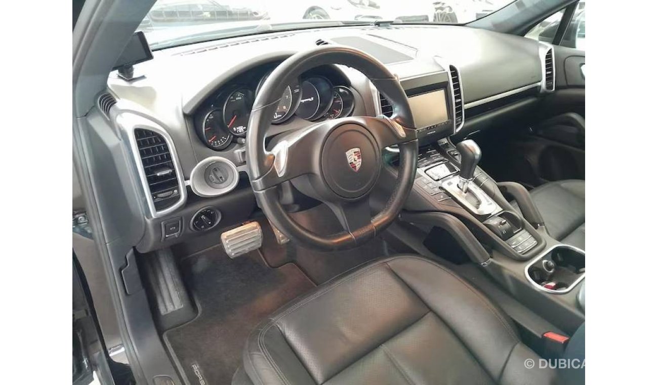 بورش كايان أس PORSCHE CAYENNE S 4.8L 2012, WITH LOW MILEAGE, SUNROOF AND MORE..