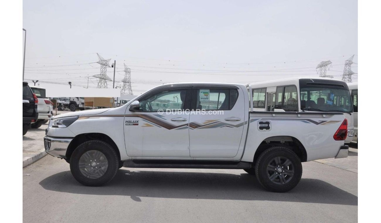 Toyota Hilux TOYOTA HILUX 2.4L A/T FULL OPTION GCC SPECS  2024