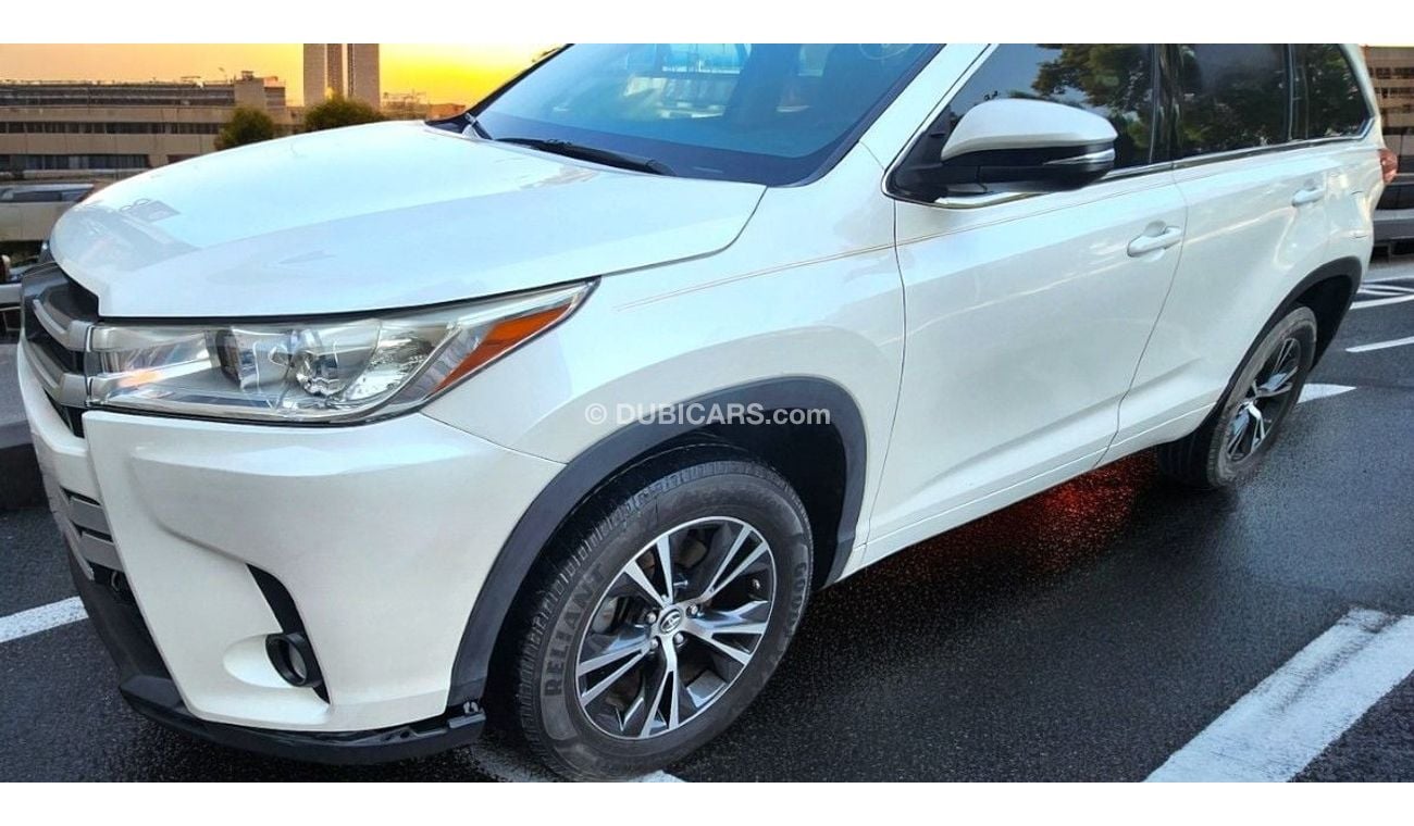 تويوتا هايلاندر 2018 Highlander Toyota LE