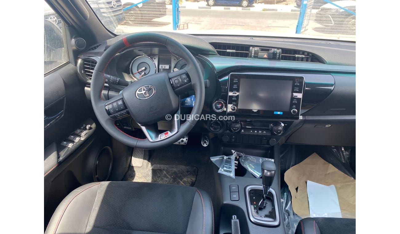 تويوتا هيلوكس TOYOTA HILUX 2.8 GRS WHITE 2023