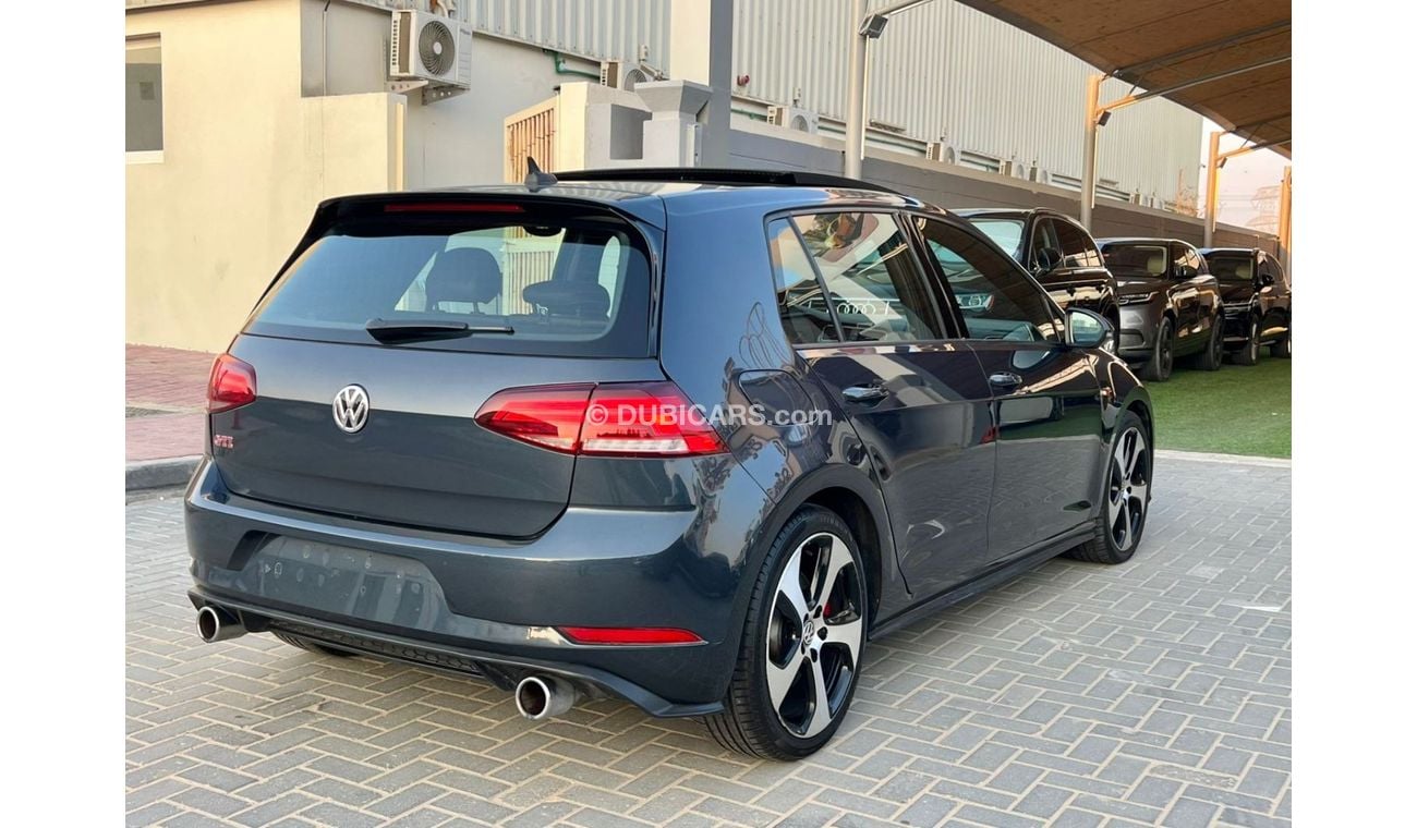 فولكس واجن جولف GTI SEL 2.0T