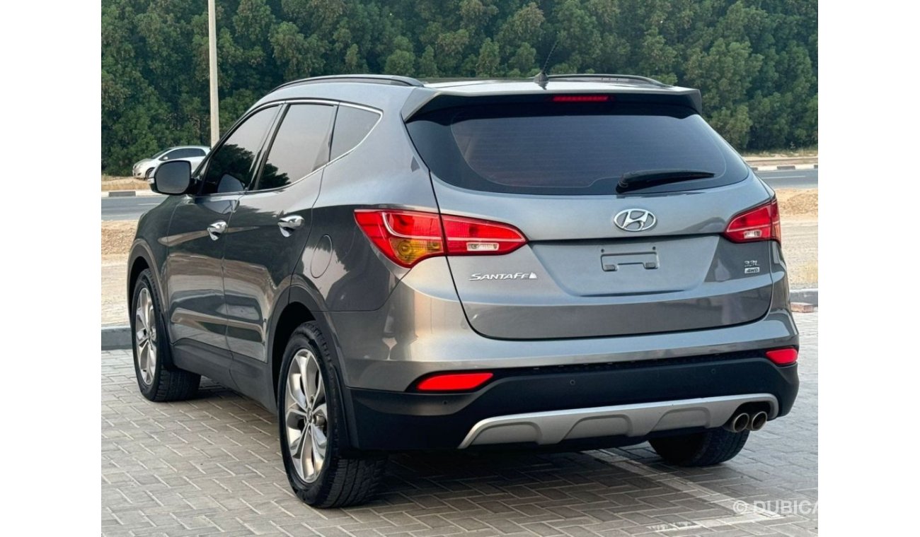 Hyundai Santa Fe GLS Top In excellent condition and requires no expenses