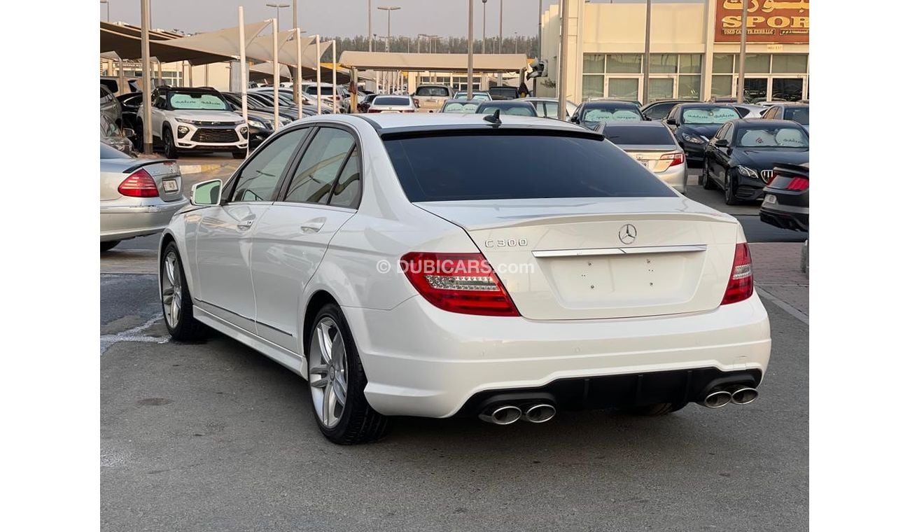 Mercedes-Benz C 300 Avantgarde Sport Mercedes C300_2014_Excellent_Condition _Full option