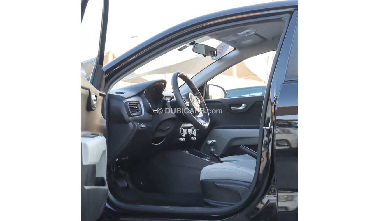 كيا ريو Kia Rio 1.6L 2019 GCC accident free in excellent condition 680 P.M