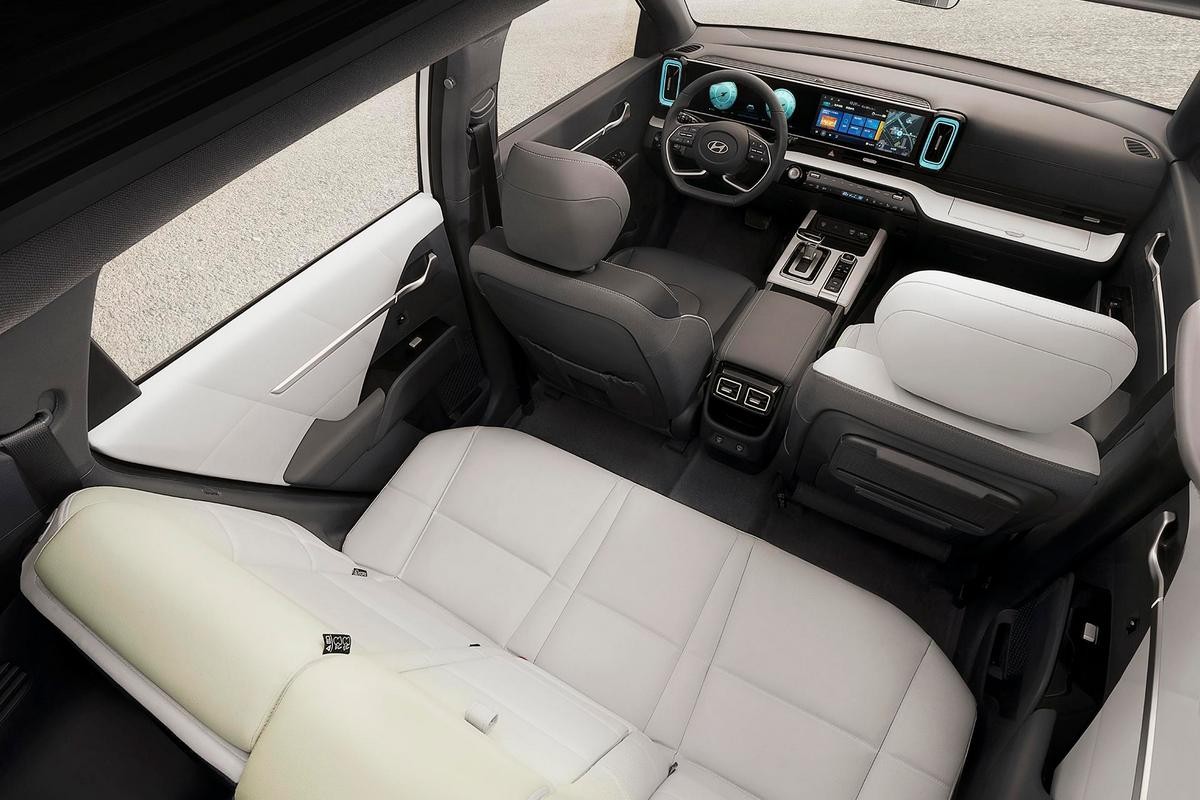 Hyundai Mufasa interior - Seats