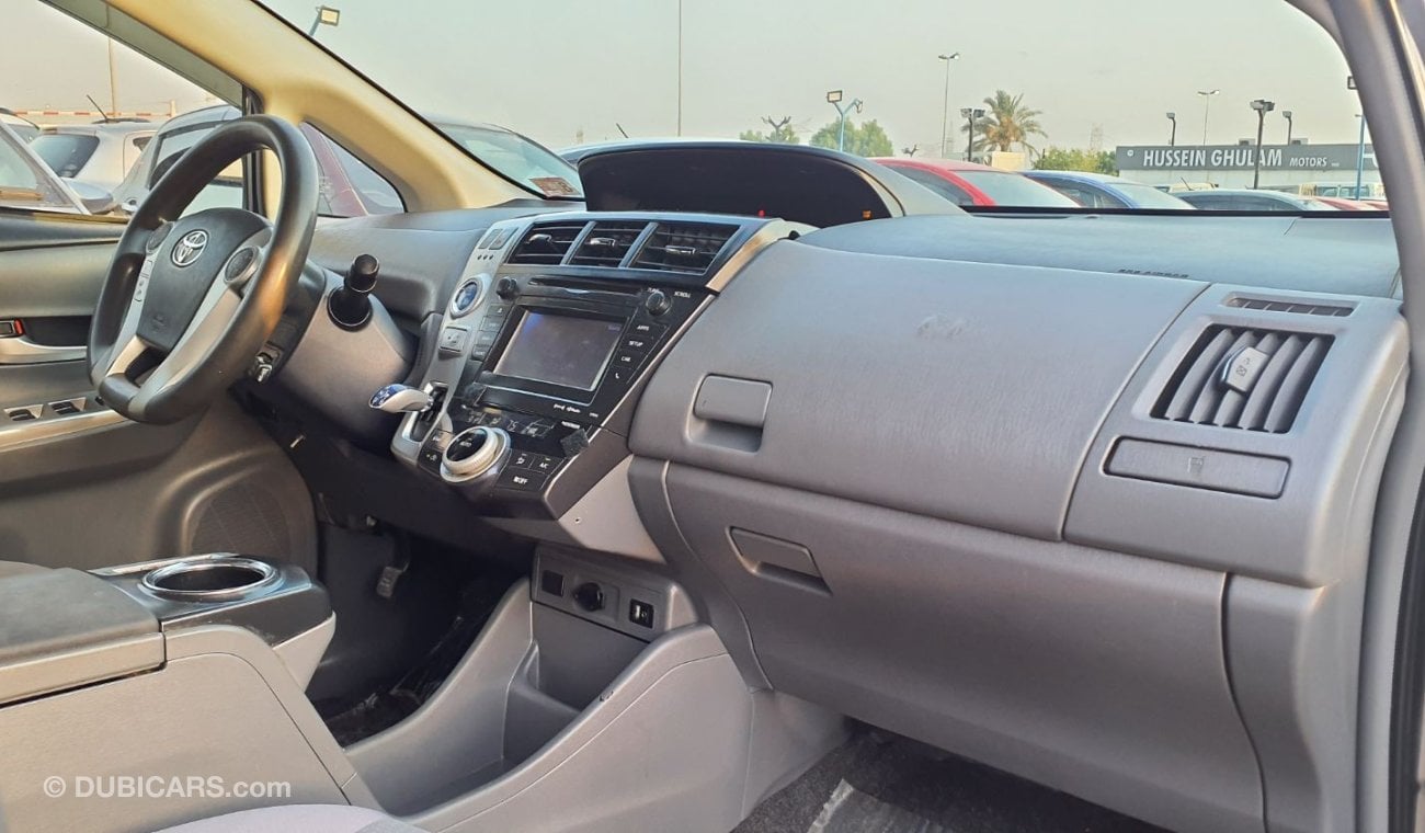 تويوتا برياس Toyota Prius V 7 Seater Orignal LHD