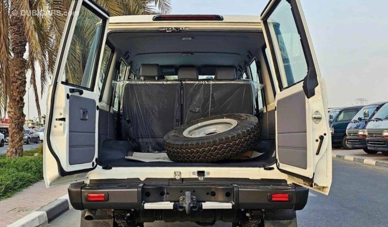 تويوتا لاند كروزر هارد توب Land cruiser lc76 4.2L diesel V6 MY2024 FOR EXPORT ONLY