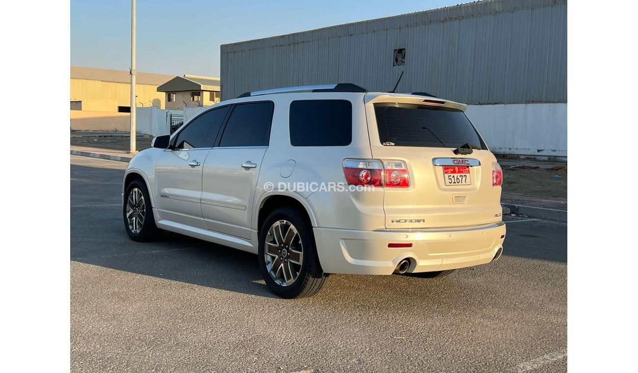 GMC Acadia denali