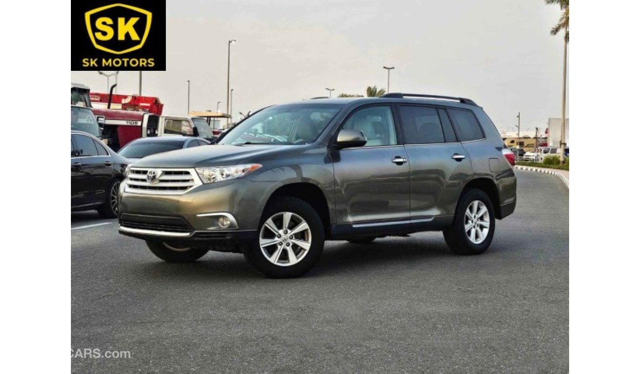 Toyota Highlander BASE/ V6 AWD/ ELECTRIC AND LEATHER SEATS/ DVD REAR CAMERA/ LOT# 50303