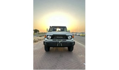 تويوتا لاند كروزر بيك آب Land Cruiser Pickup Double Cab LC 79 Petrol Full Option