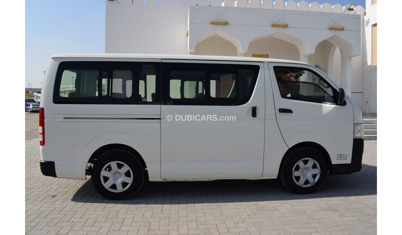 Toyota Hiace GL - Standard Roof Toyota Hiace 13 seater Bus, Model:2014. Excellent condition