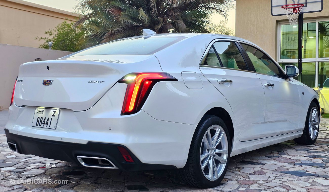 كاديلاك CT4 premium luxury