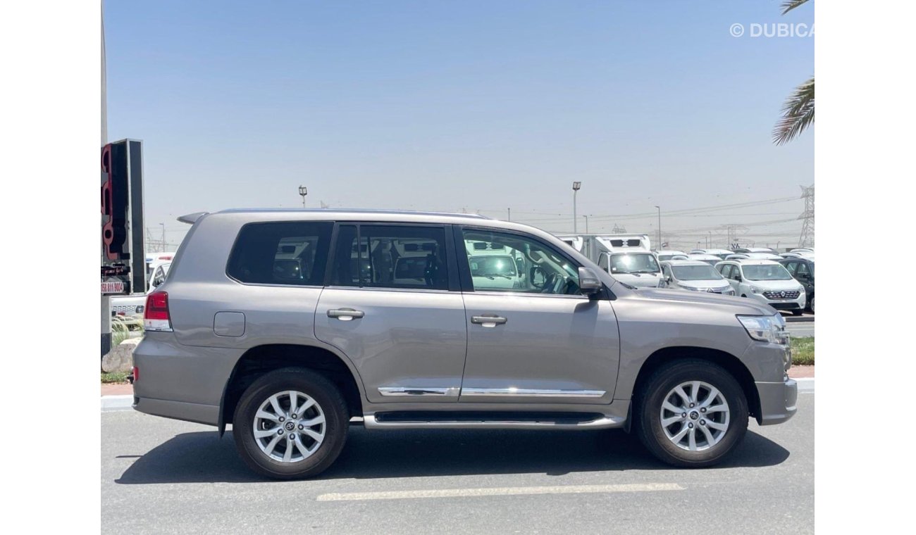 تويوتا لاند كروزر Toyota landcuriser Sahara  2019 Full Option