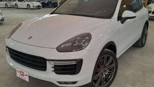 بورش كايان PORSCHE CAYENNE TURBO 4.8L 2015 SPORTS CHRONO PACKAGE WITH PANORAMIC ROOF AND VERY LOW MILEAGE