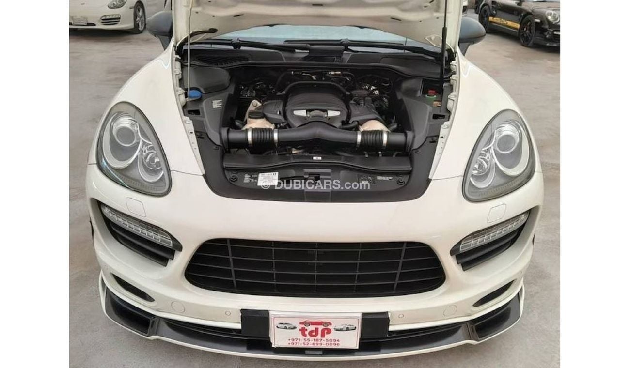 بورش كايان PORSCHE CAYENNE S 4.8L 2011 WITH SUNROOF, AERO BODY KIT, LEATHER SEATS, T.V NAVIGATION AND MUCH MORE