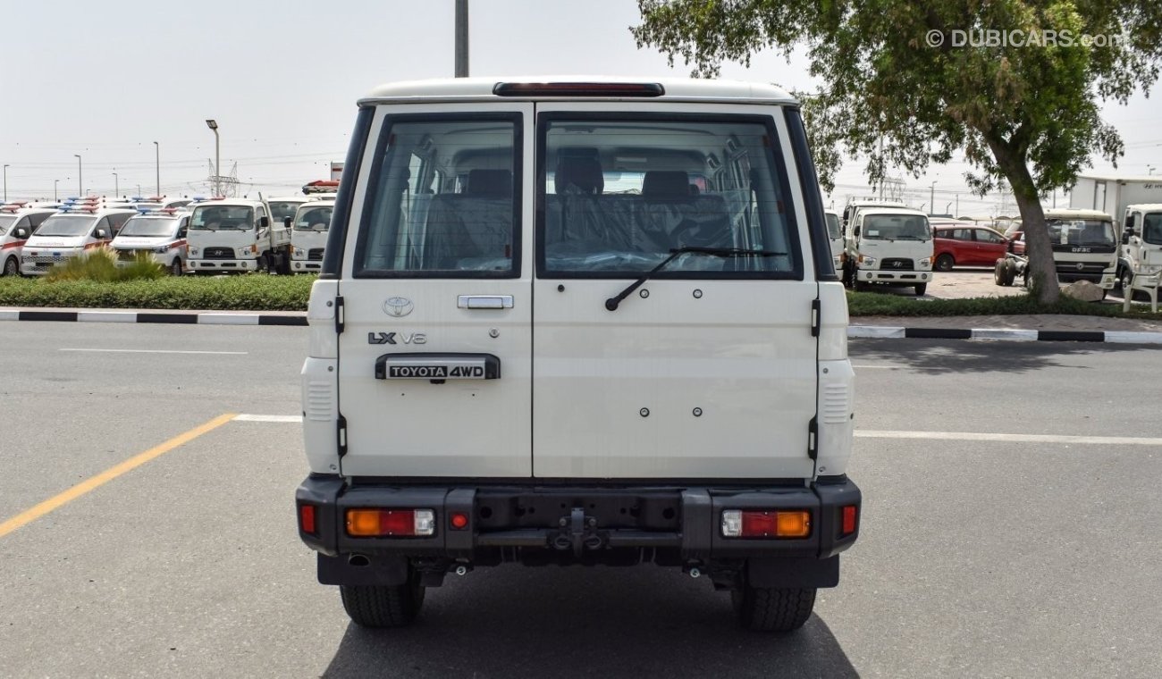 Toyota Land Cruiser Hard Top 4.0L V6 Auto Transmission