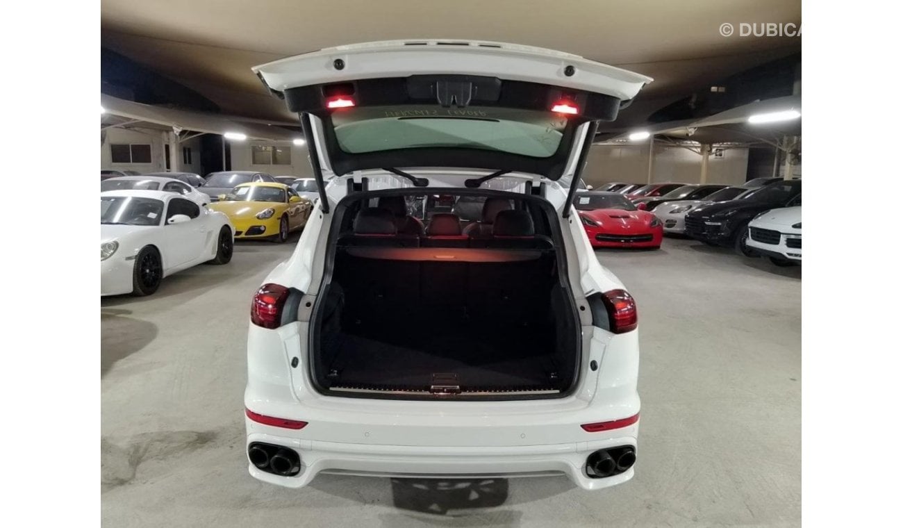 Porsche Cayenne GTS