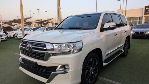 Toyota Land Cruiser 2014 Toyota Land Cruiser GXR (J200), 5dr SUV, 4L 6cyl Petrol, Automatic, Four Wheel Drive. clean car