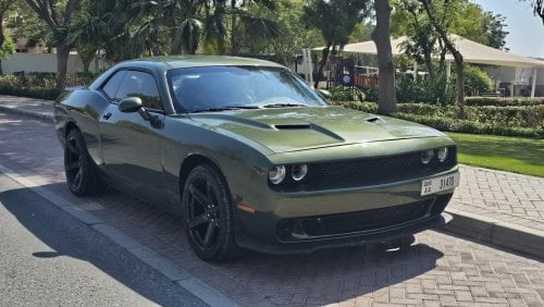 Dodge Challenger sxt