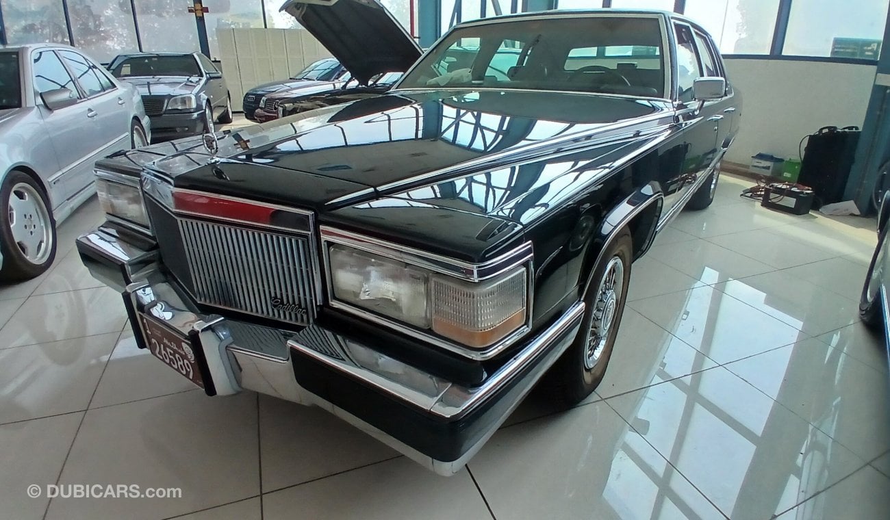 Cadillac Brougham بريغهام