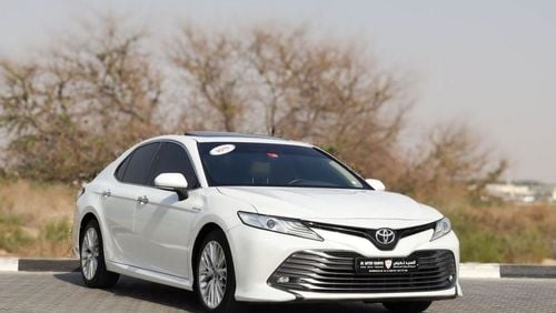 تويوتا كامري SE+ 2.5L Toyota Camry 2019 GCC full option v6  original paint  without accidents in excellent condit