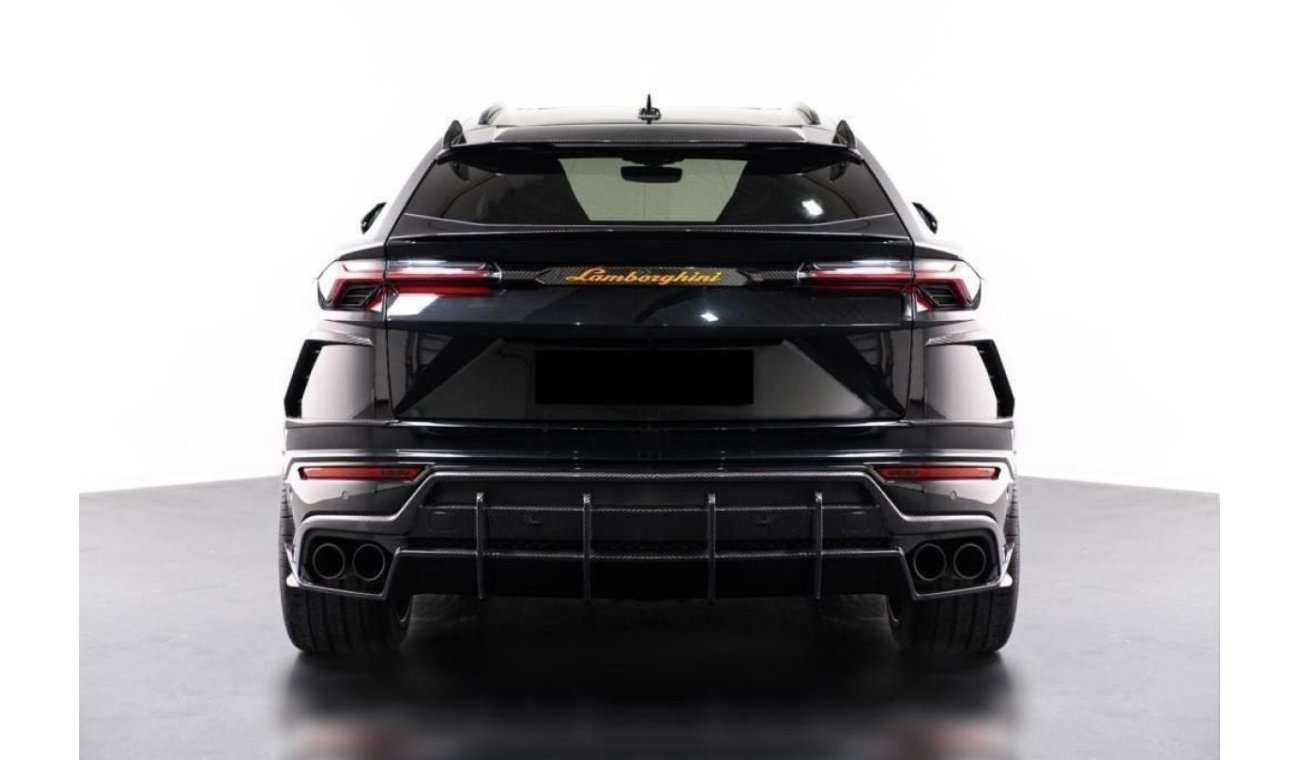 Lamborghini Urus 4.0T LAMBORGHINI URUS 2022 | ONE OF ITS KIND IN UAE | HIGH TENSILE CARBON PACKAGE | BLACK EDITION