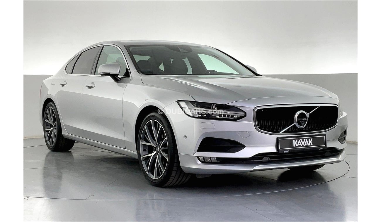 Used Volvo S90 Momentum 2018 for sale in Dubai - 629893