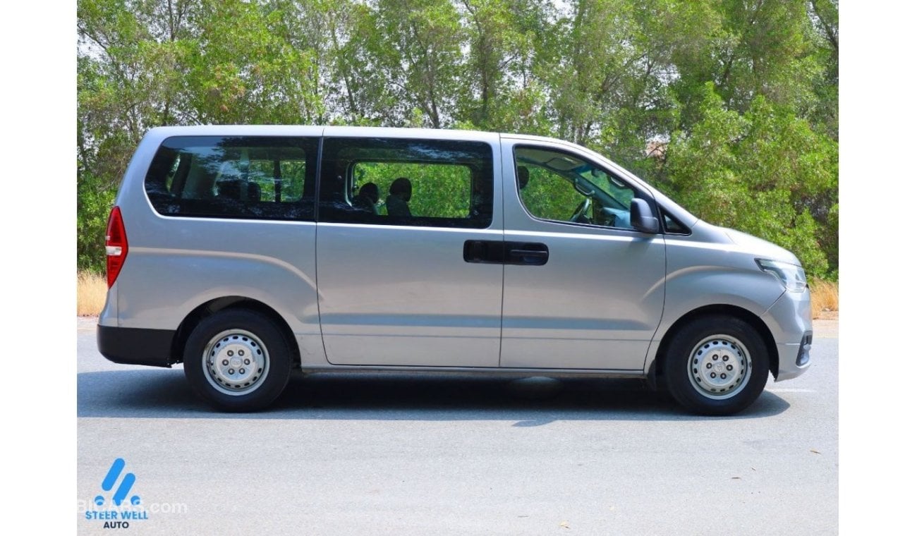 هيونداي H-1 Std GL 2.5L RWD - Petrol Automatic - 9 Seater Passenger Van - Like New Condition - GCC