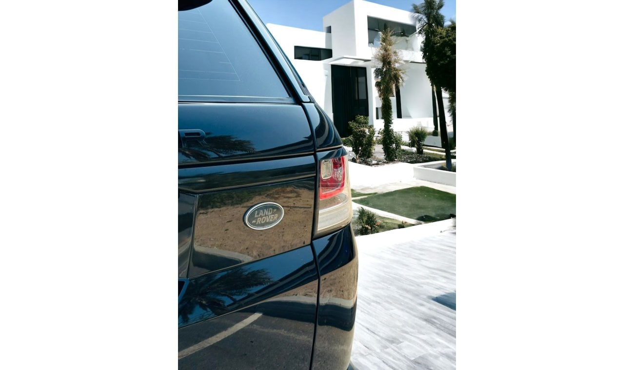 Land Rover Range Rover Sport SE AED 2060 PM | RANGE ROVER SPORT SE 3.0 V6 | GCC | LUXURY CABIN