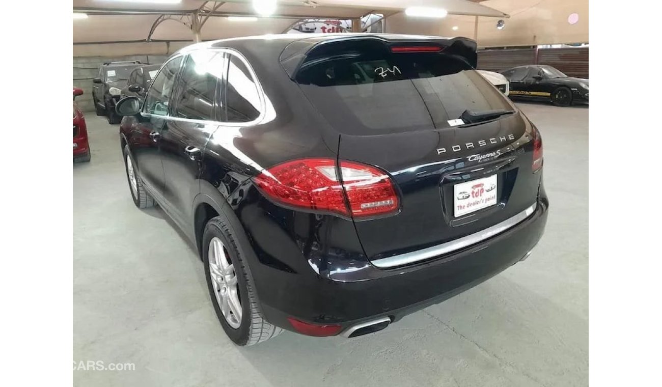 بورش كايان أس PORSCHE CAYENNE S 4.8L 2012, WITH LOW MILEAGE, SUNROOF AND MORE..