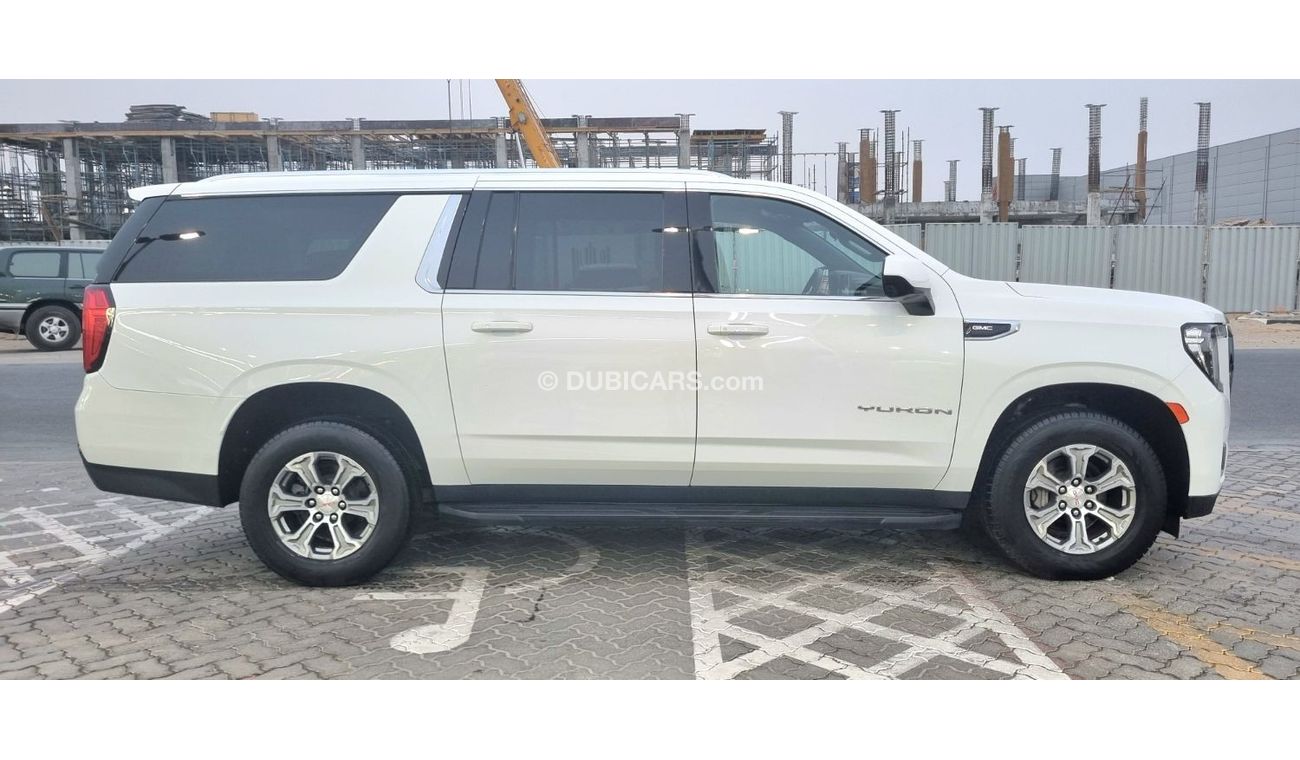 جي أم سي يوكون XL SLE 5.3L 4WD (8 Seater)