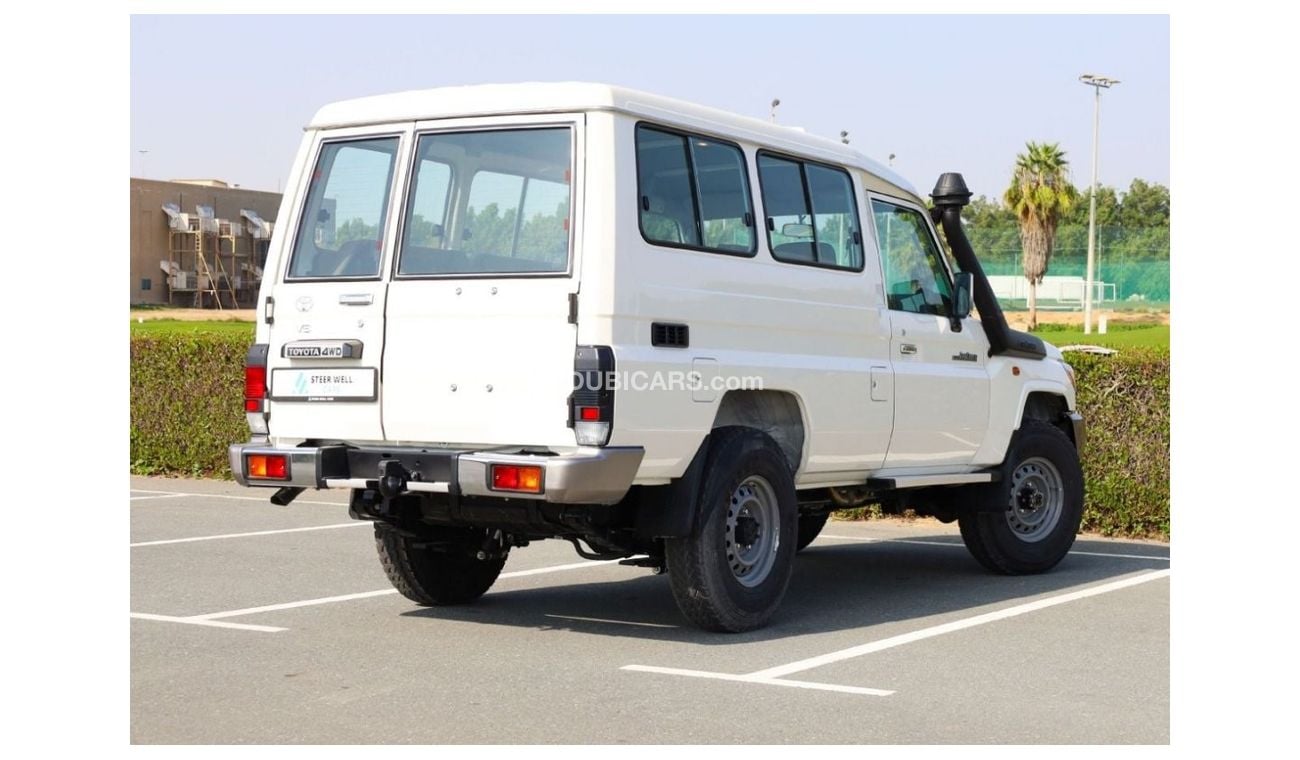 Toyota Land Cruiser Hard Top 2023| SPECIAL PRICE LC 78E PETROL 4.0L HARDTOP 3 DOORS 4X4 EXPORT ONLY