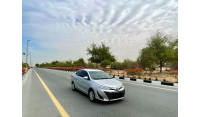 تويوتا يارس SE 1.5L Sedan